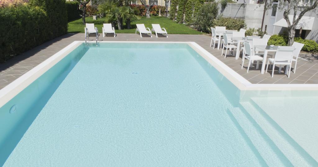 Vialeromadodici Rooms & Apartments Lazise Exterior foto