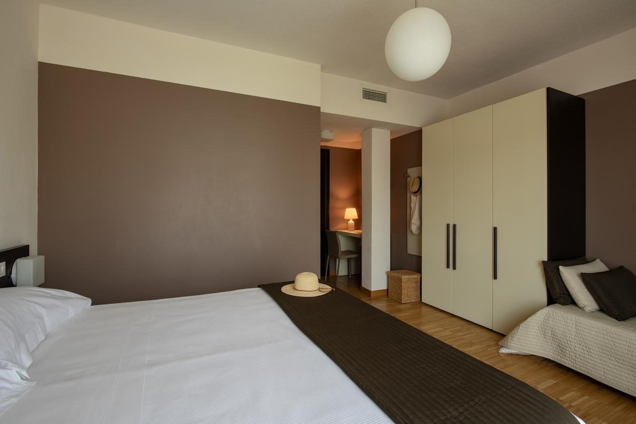 Vialeromadodici Rooms & Apartments Lazise Exterior foto