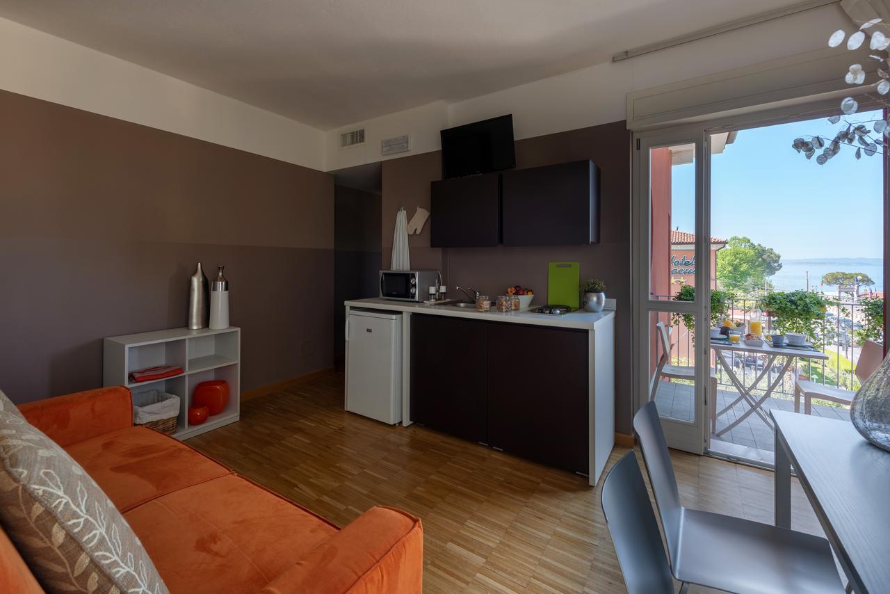 Vialeromadodici Rooms & Apartments Lazise Exterior foto