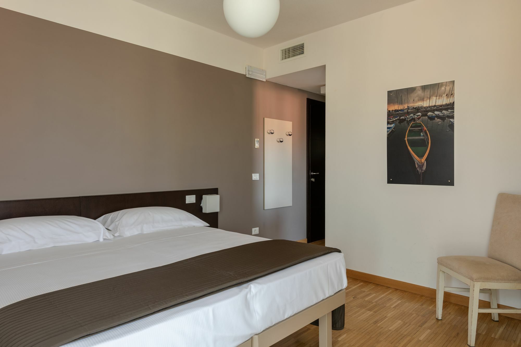 Vialeromadodici Rooms & Apartments Lazise Exterior foto